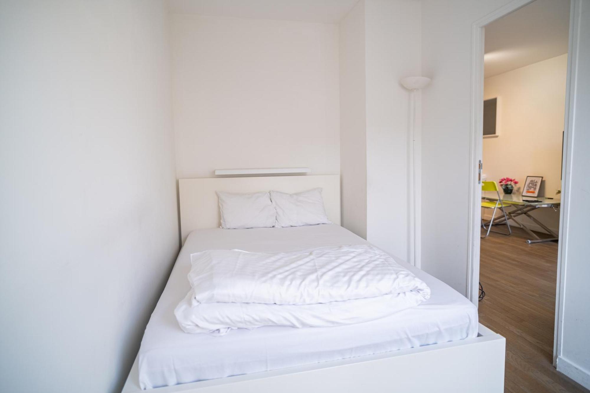 T2 Avec Parking Et Balcon Pres Du Metro Et Du Parc Des Expositions Appartement Malakoff